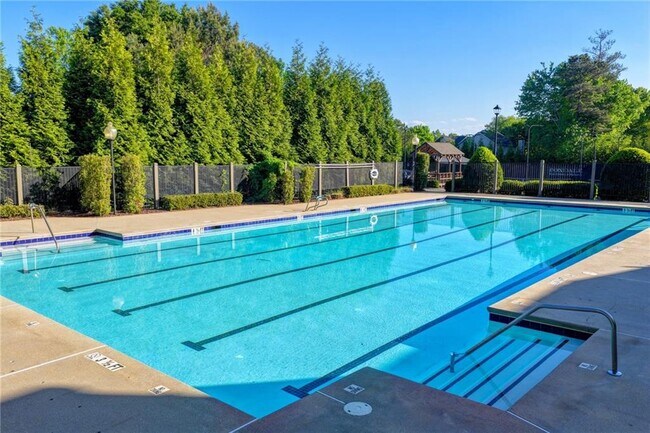 Building Photo - 6535 Ganton Dr