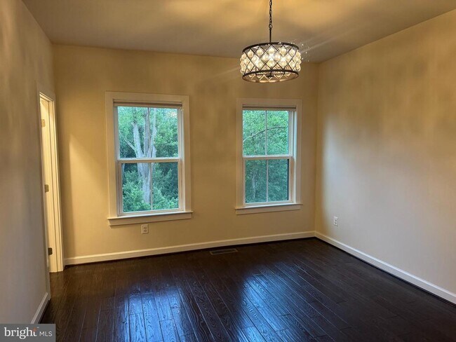 Building Photo - 3165 Virginia Bluebell Ct