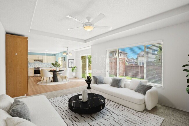 Building Photo - 2136 NE 13th Ave