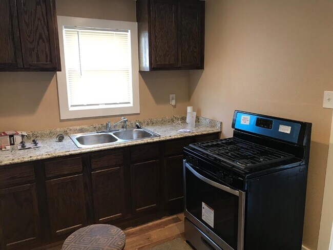 Kitchen (refrigerator included) - 2919 Avenue R