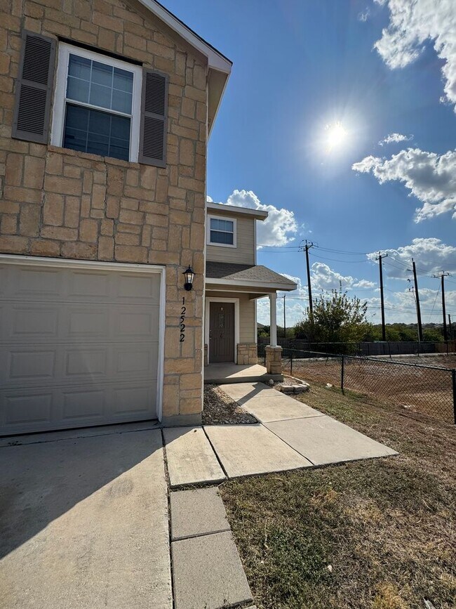 Building Photo - 2-Story Home on a Corner Cul-de-Sac in West San Antonio