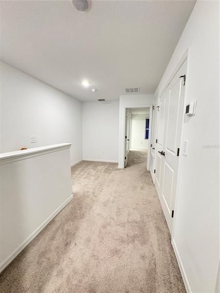 Building Photo - 1304 Drake Rdg Dr