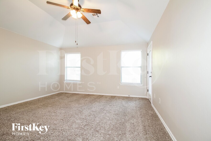 Building Photo - 4529 Oasis Ct