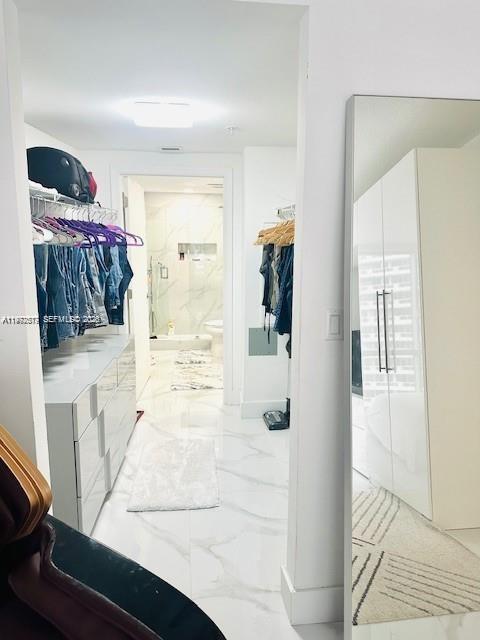 Building Photo - 1750 N Bayshore Dr