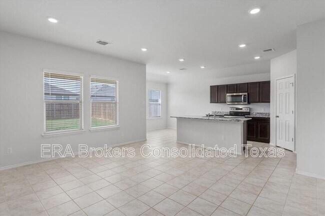 Building Photo - 108 Ragnar Dr