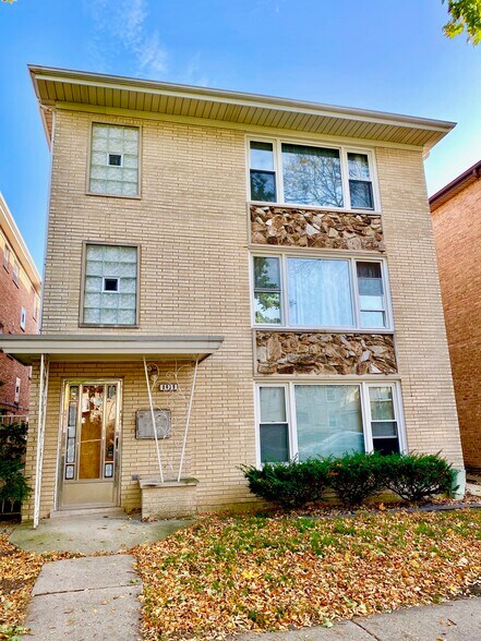 Primary Photo - 8629 W Summerdale Ave