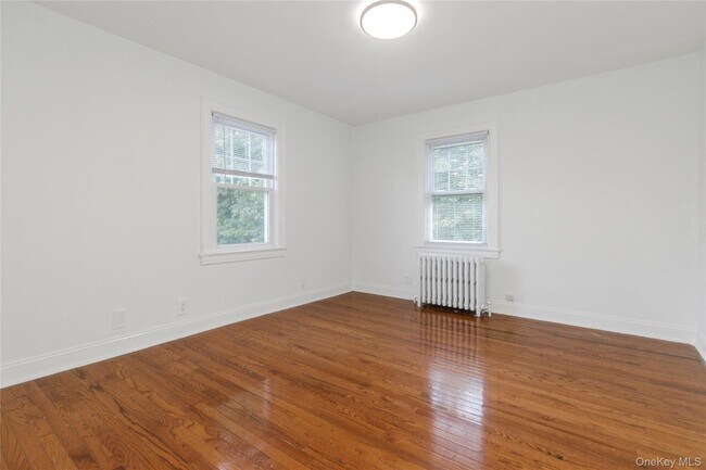 Building Photo - 11 A Floyd Pl