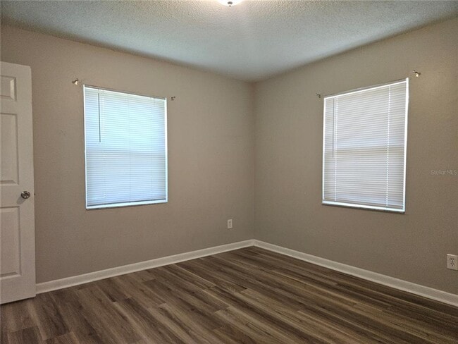 Building Photo - 2410 W Cypress St
