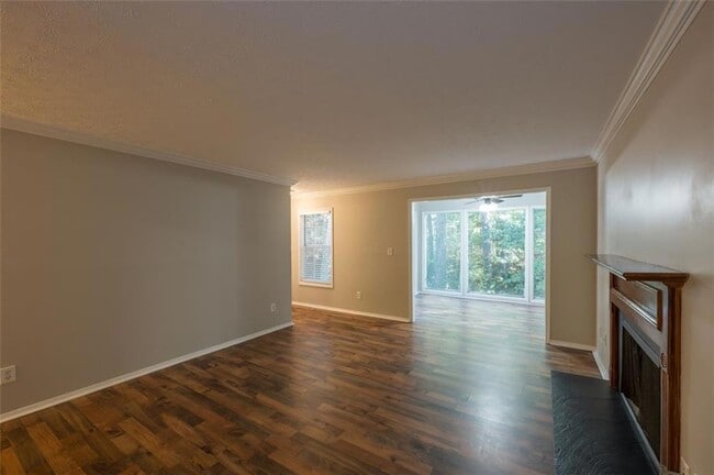 Building Photo - 602 Augusta Dr