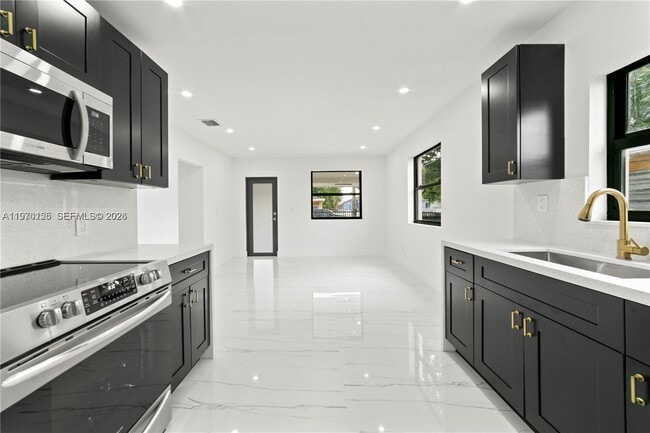 Building Photo - 1739 NW 67th St