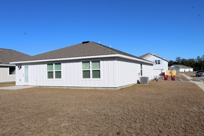 Building Photo - 440 Scarborough St