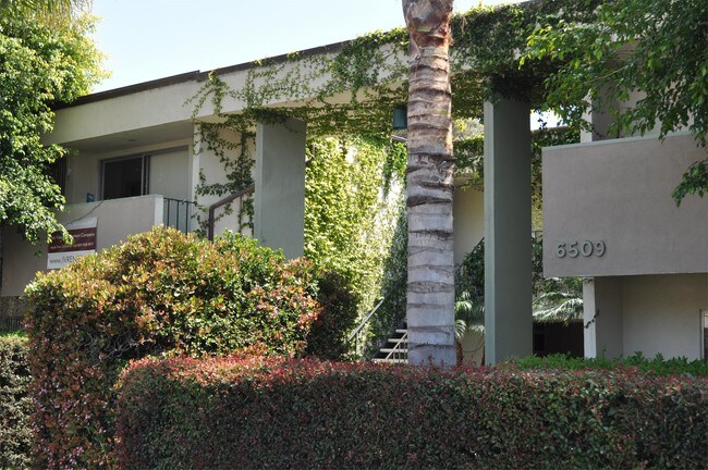 Building Photo - 6509 Seville Rd