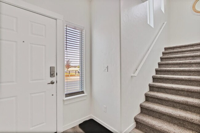 Building Photo - 5643 E Bollo St
