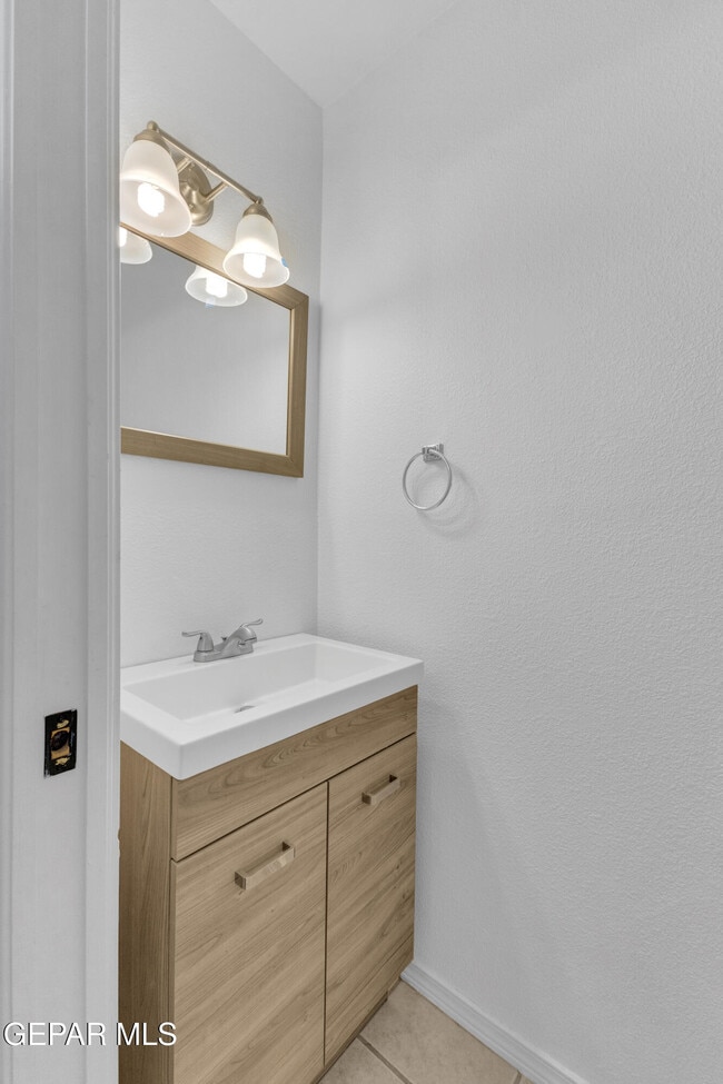 Building Photo - 6096 Pecan Park Pl