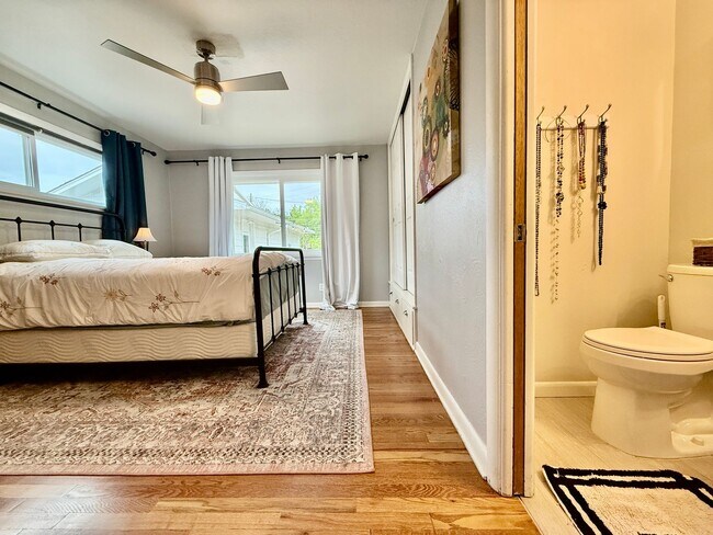 Building Photo - Charming Updated 3-Bedroom Home in Pleasant Valley