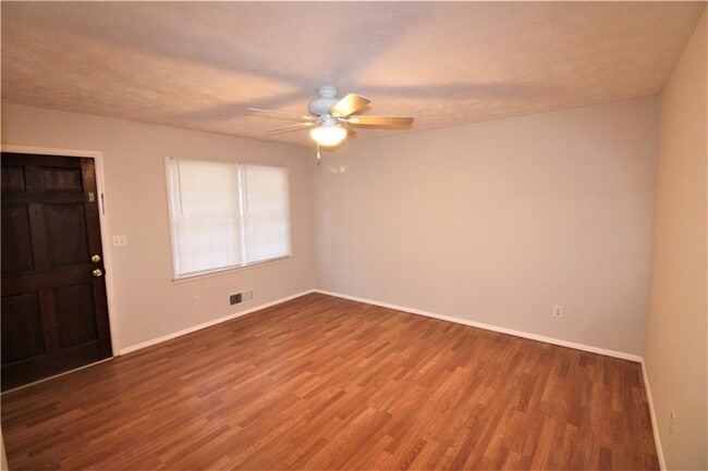 Building Photo - 979 Chestnut Oak Ct