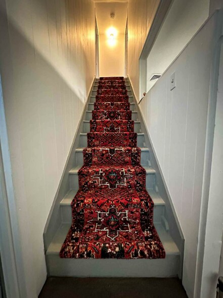 Building Photo - 1606 Indian Creek Frontage Rd