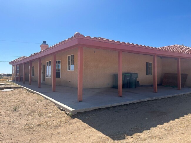 Building Photo - 8744 Mono Rd