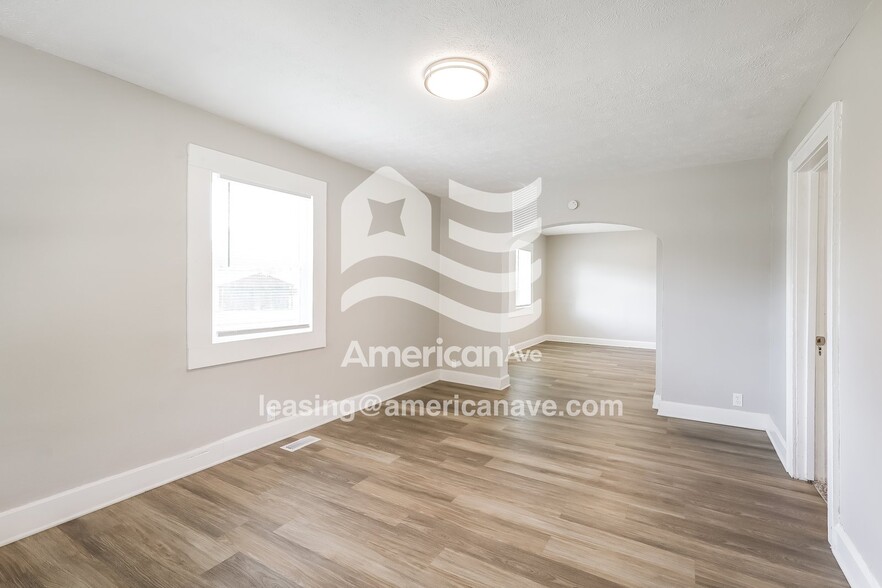 Building Photo - 2126 Dequincy St