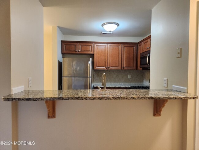 Building Photo - 9 Hackamore Ct