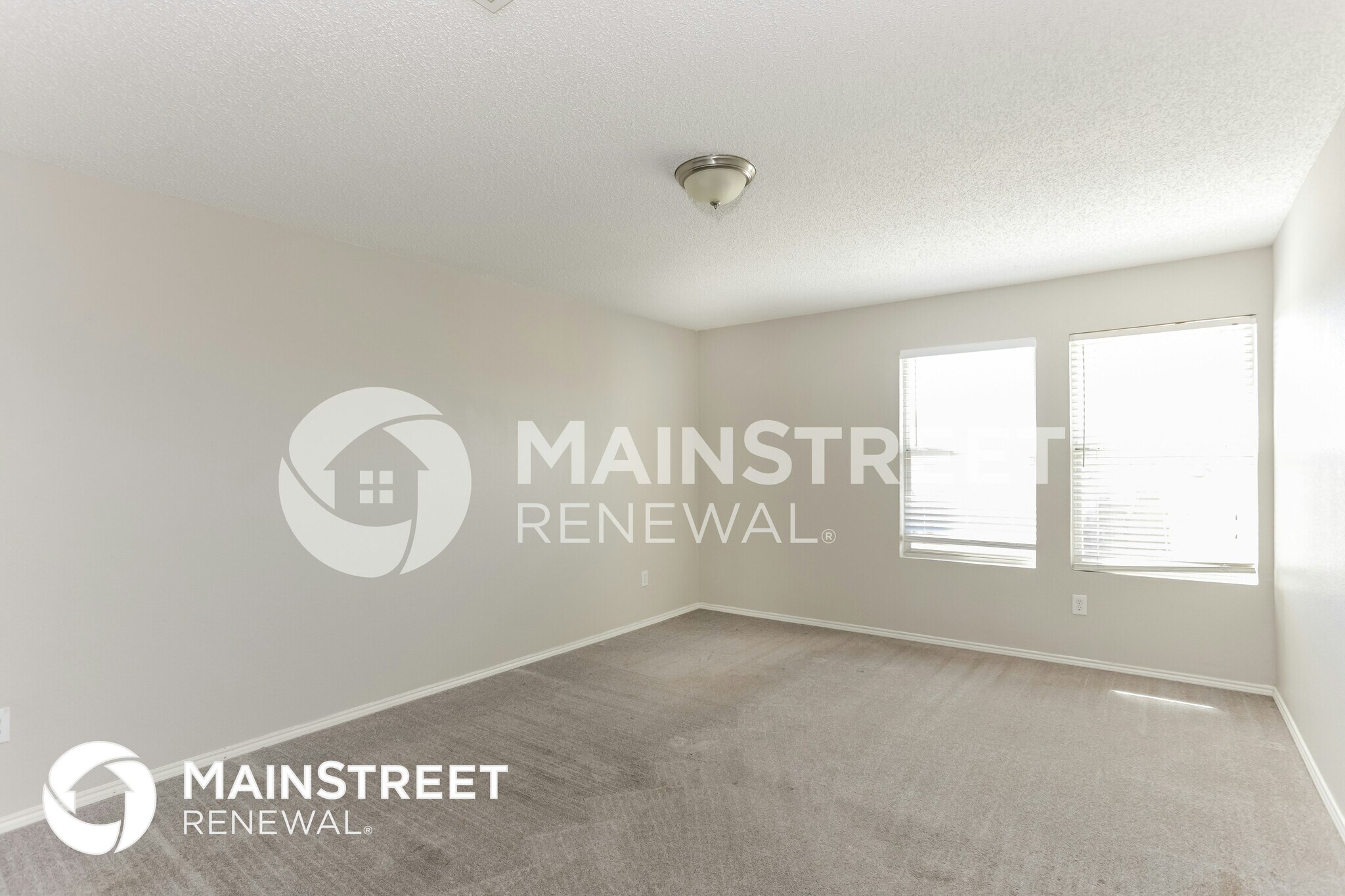 Building Photo - 8733 Stonebriar Ln