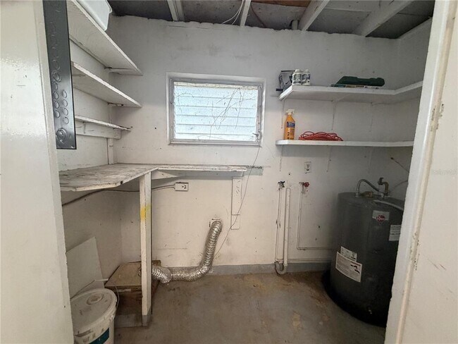 Building Photo - 817 Margo St