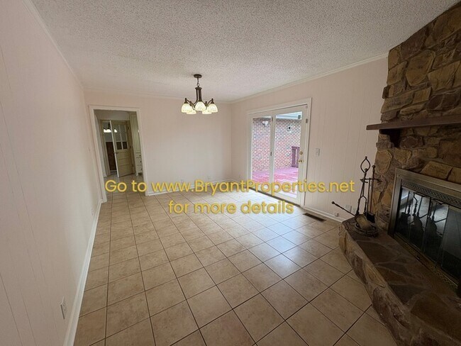 Building Photo - Single Family
