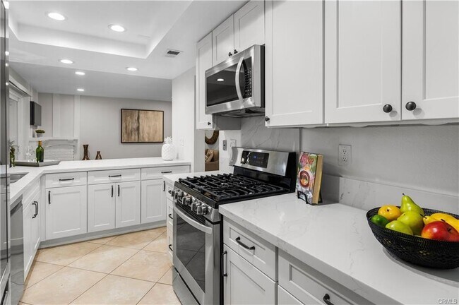 Building Photo - 27 Bluecoat