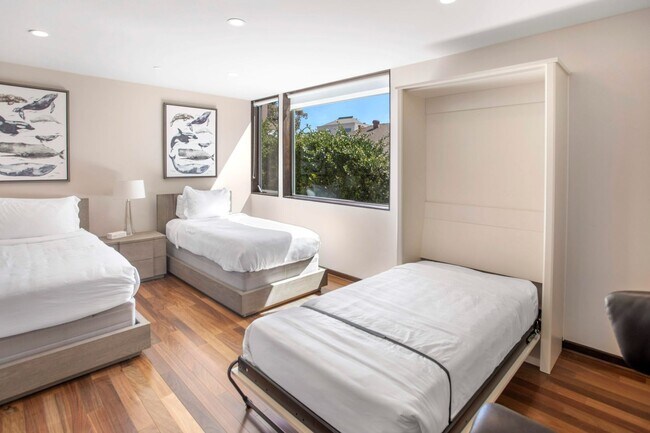Building Photo - Experience La Jolla Living: Contemporary 3...