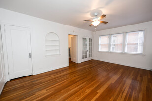Building Photo - 740 E 300 S