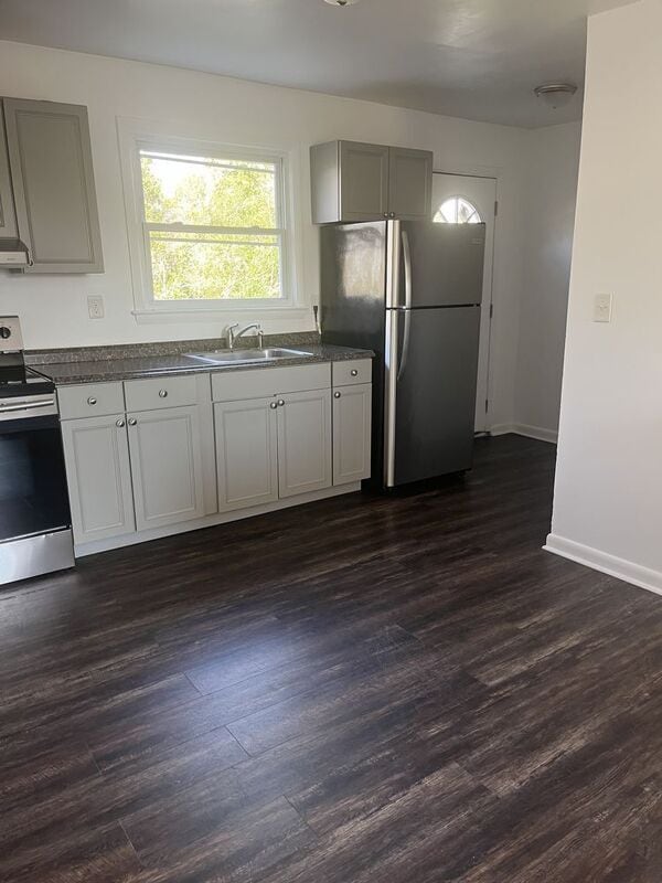 Building Photo - 1516 W Clara Dr