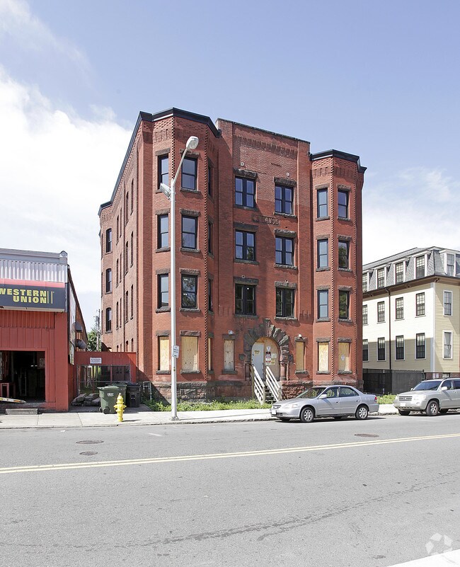 5 May St 5 May St Worcester MA 01610 Apartment Finder