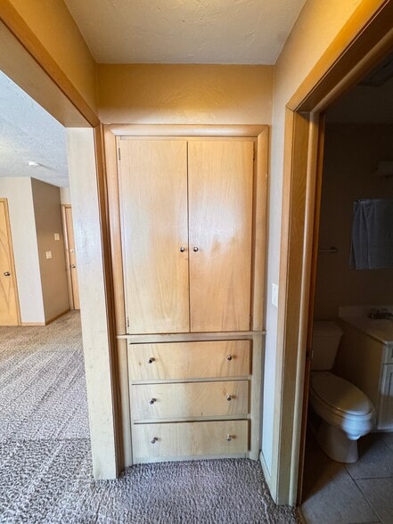 Building Photo - 1400 S 20th St