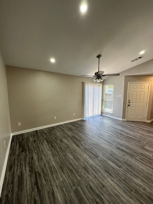 Building Photo - Heier Properties (4406 Limewood Ct)