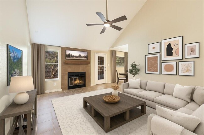 Building Photo - 6808 Luckenbach Ln