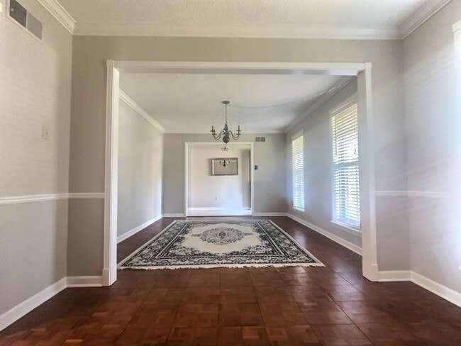 Building Photo - 335 Alexander Cove