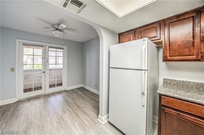 Building Photo - 3411 Sunfish Dr
