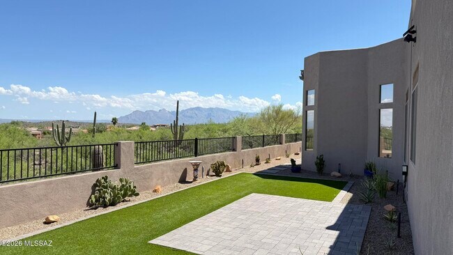 Building Photo - 4440 W Mountain Side Dr