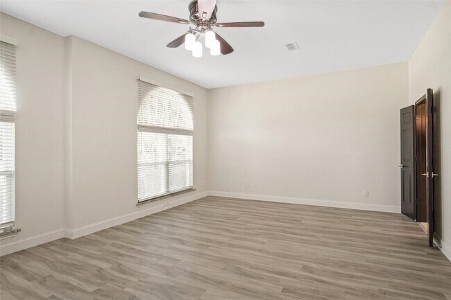 Building Photo - 7008 Caldwell Ln
