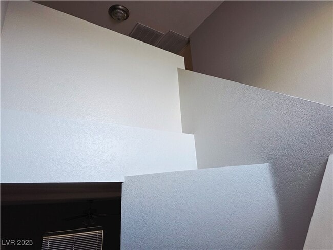 Building Photo - 1113 Lumina Ct