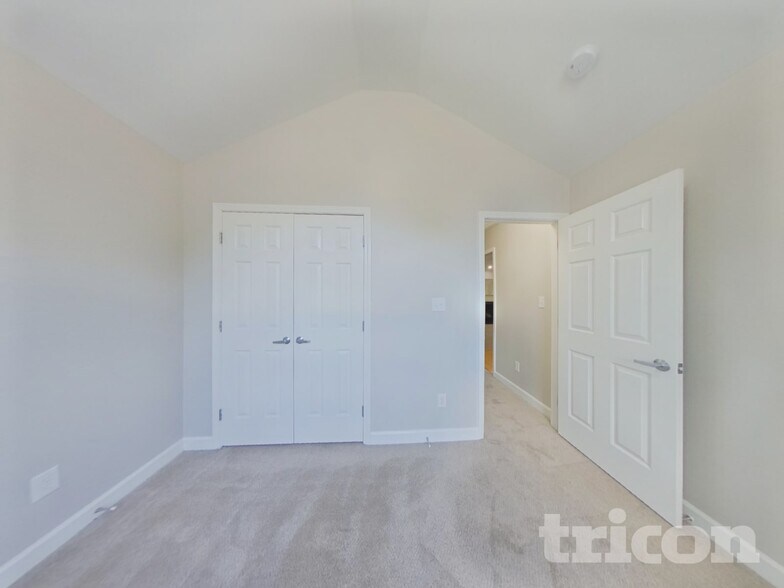 Building Photo - 4407 Gladwood Ln