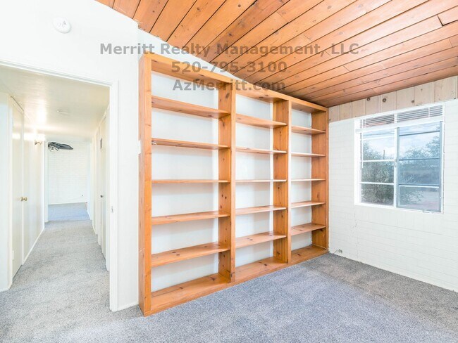 Building Photo - Perfect 3 bdrm 2 bath home in quiet centra...