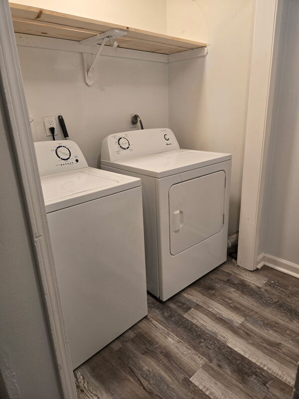 Building Photo - 1861 E 78th St