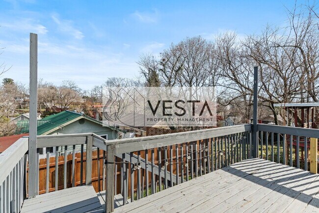 Building Photo - 114 Richmond Ave