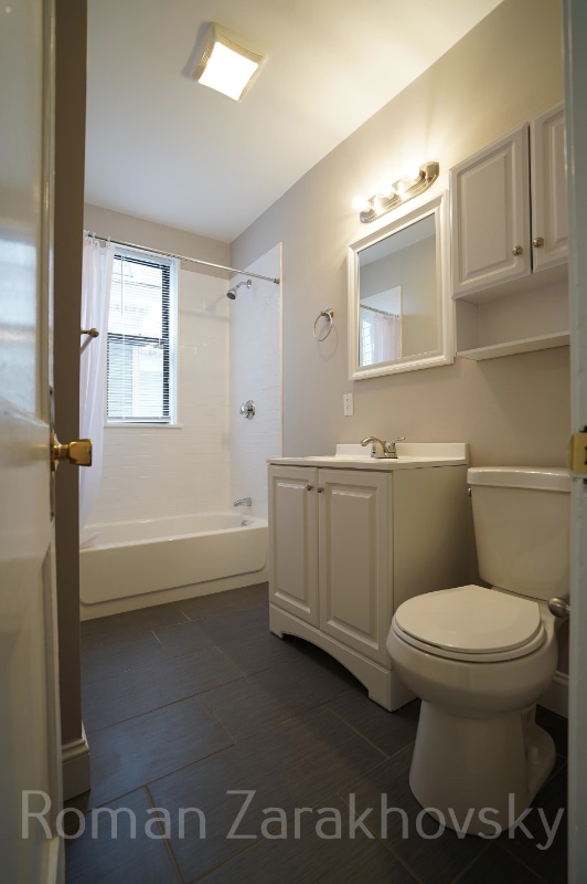 Building Photo - 58 Gardner St