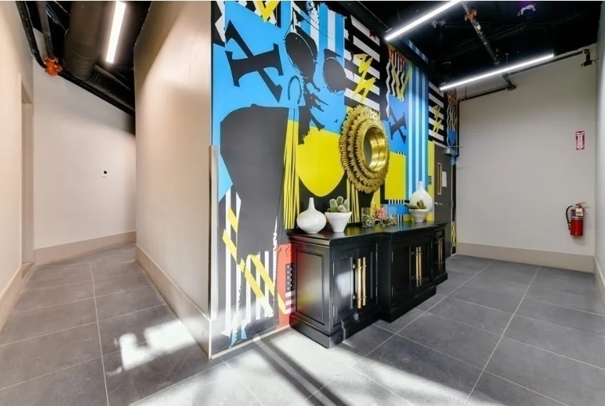 Building Photo - 400 Dorchester St