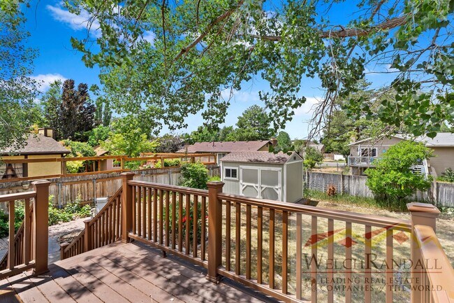 Building Photo - Cozy & Beautiful 4-Bed, 2-Bath Sandy Home ...