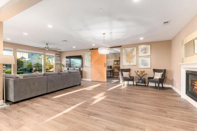 Building Photo - 1316 Vista Ave