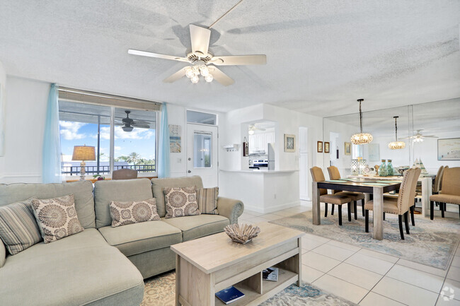 Gorgeous costal charm! - 109 Paradise Harbour Blvd