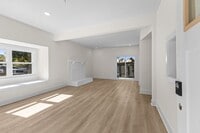 Building Photo - AVAILABLE NOW. 3 BED 1 BATH. IDEAL LOCATION IN BELLEVUE. CLOSE TO EVERYTHING WEST NASHVILLE. NEWL...